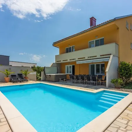 Prázdninový dům Puskas 2 *