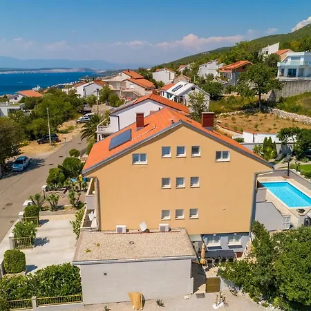 Semesterbostad Puskas 2 Crikvenica