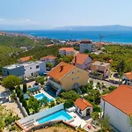 Puskas 2 Nyaraló Crikvenica