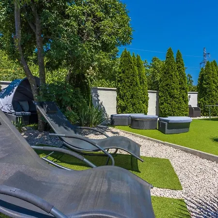 Puskas 2 Holiday home *